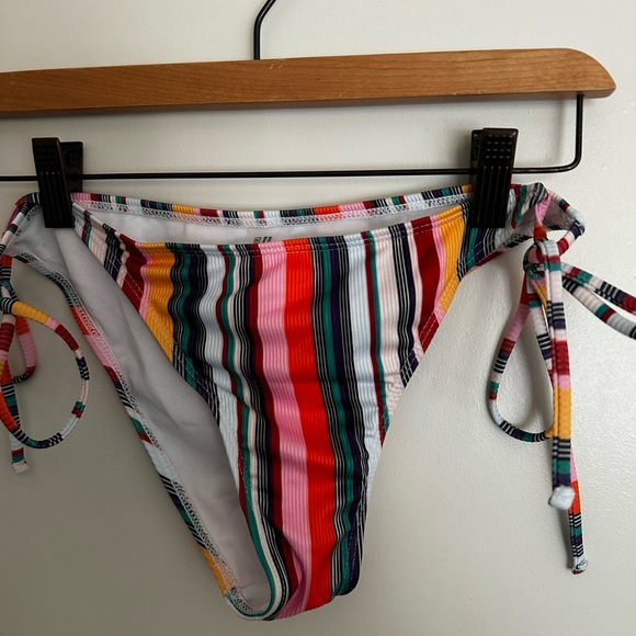 SHEIN bikini set. Never worn. - Picture 4 of 6